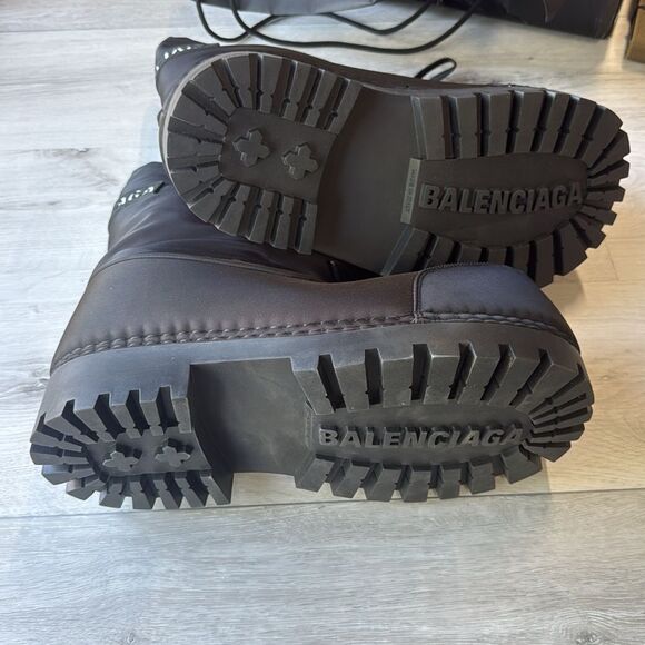 Balenciaga Alaska Puffer Boot Black Size 15 NWT in packaging - Picture 11 of 14